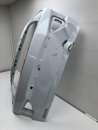 Дверь багажника на Lada Vesta — фото 8