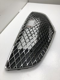 Решетка радиатора на Hyundai Genesis — фото 9