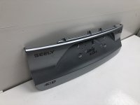 Накладка крышки багажника на Geely Atlas NL-3 — фото 3