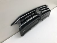 Решетка радиатора на Volkswagen Polo Mk5 — фото 12