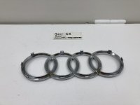 Эмблема на Audi Q3 8U — фото 8