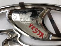 Эмблема на Lada Vesta (2015-н.в.) — фото 4