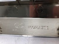Молдинг переднего бампера центральный на Hyundai Santa Fe TM — фото 7