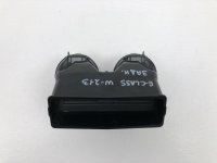 Воздушный дефлектор на Mercedes-Benz E-Class W213 — фото 9