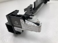 Кронштейн радиатора на Mercedes-Benz C-Class W205 — фото 3