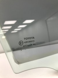 Стекло двери передней правой на Toyota Camry XV50 — фото 5