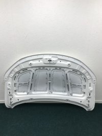 Капот на Geely Coolray SX11 — фото 12