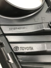 Рамка противотуманной фары правой на Toyota RAV4 XA50 — фото 10