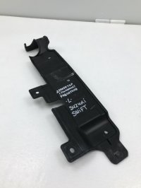 Кожух радиатора левый на Suzuki Swift — фото 2