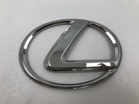 Эмблема на крышку багажника на Lexus LX570 J200 — фото 9