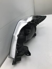 Фара правая на Toyota Land Cruiser Prado J150 — фото 12