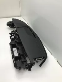 Торпедо на Land Rover Range Rover Velar L560 — фото 11