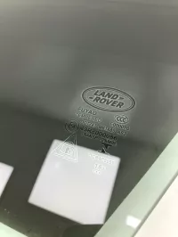 Стекло двери передней левой на Land Rover Range Rover Velar L560 — фото 2