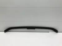 Уплотнитель капота на Audi e-tron — фото 4