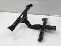 Крепление аккумулятора на Land Rover Range Rover Velar L560 — фото 8