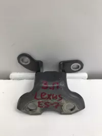 Петля двери задней правой верхняя на Lexus ES200 XZ10 — фото 2