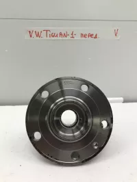 Ступица передняя на Volkswagen Tiguan — фото 7