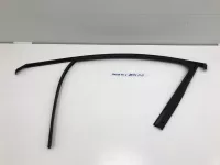 Уплотнитель стекла двери передней правой на Hyundai Santa Fe TM — фото 9