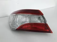 Фонарь задний наружный левый на Toyota Camry XV70 — фото 4
