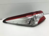 Фонарь задний наружный левый на Toyota Camry XV70 — фото 8
