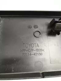 Накладка переднего бампера под номер на Toyota RAV4 XA50 — фото 5