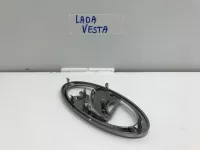 Эмблема на Lada Vesta (2015-н.в.) — фото 3