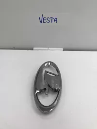Эмблема на Lada Vesta (2015-н.в.) — фото 3