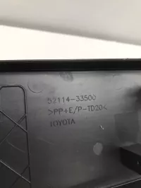 Накладка переднего бампера под номер на Toyota Camry XV70 — фото 4