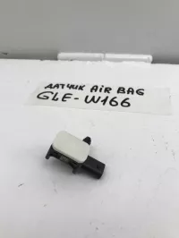 Датчик AIR BAG на Mercedes-Benz GLE-Class W166 — фото 5