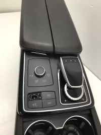 Консоль Mercedes-Benz GLE-Class (2015-2020) — фото 1