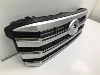 Решетка радиатора на Toyota Land Cruiser (2021-н.в.) — фото 3