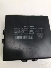 Блок управления парковочным тормозом на Lexus RX200t AL20 — фото 4