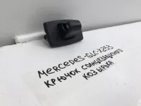 Крючок солнцезащитного козырька на Mercedes-Benz GLC-Class X253 — фото 4