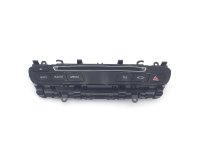 Блок мультимедиа на Mercedes-Benz C-Class W205 — фото 3