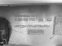 Накладка двери багажника на Mercedes-Benz GLC-Class X253 — фото 2