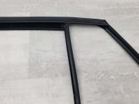 Уплотнитель стекла двери задней левой на Mercedes-Benz GLC-Class X253 — фото 8