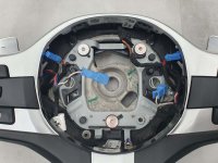 Рулевое колесо на BMW 5-Series G30 — фото 9