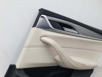 Обшивка двери задней правой на BMW 5-Series G30 — фото 10