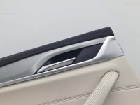 Обшивка двери задней левой на BMW 5-Series G30 — фото 2