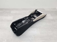 Консоль на BMW 5-Series G30 — фото 4