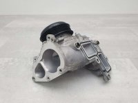 Насос водяной на Mercedes-Benz C-Class W205 — фото 4