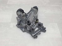 Корпус масляного фильтра на Mercedes-Benz E-Class W213 — фото 1