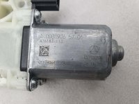 Моторчик стеклоподъемника передний правый на Mercedes-Benz E-Class W213 — фото 4