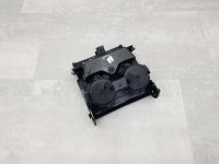 Подстаканник на BMW X1 F48 — фото 5