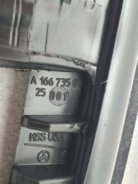 Уплотнитель стекла двери задней левой на Mercedes-Benz GLE-Class W166 — фото 5