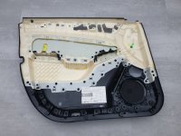 Обшивка двери передней правой на Mercedes-Benz GLE-Class W166 — фото 13