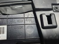 Вставка центрального подлокотника на Hyundai Santa Fe TM — фото 7