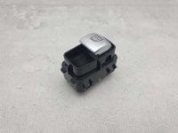 Кнопка стеклоподъемника на Mercedes-Benz S-Class W222 — фото 1