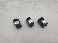 Кнопка стеклоподъемника на Mercedes-Benz S-Class W222 — фото 3