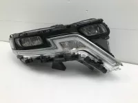 Фара правая на Kia Carnival KA4 — фото 1